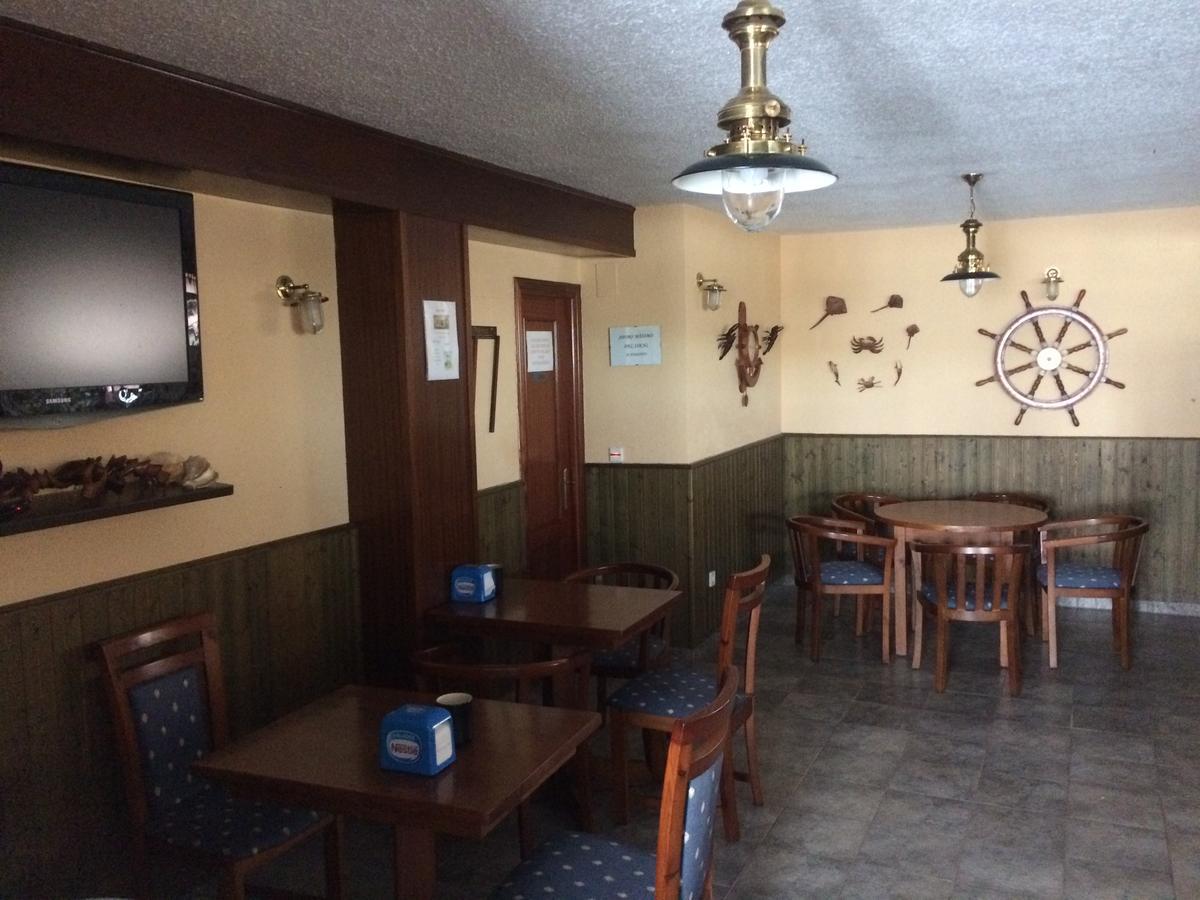 Hotel Brisamar Bañugues Buitenkant foto