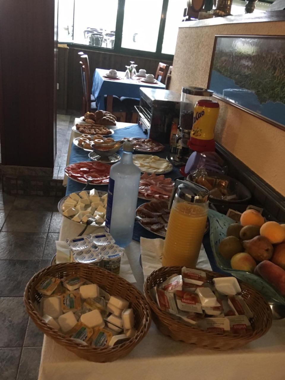 Hotel Brisamar Bañugues Buitenkant foto